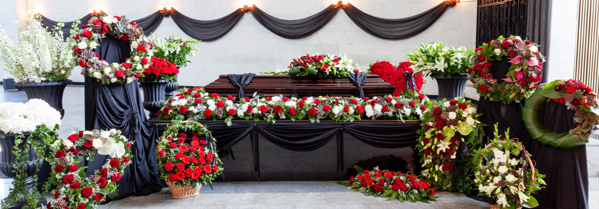 Aufwendiger Blumenschmuck